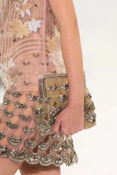 Look 19
